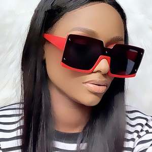 Gafas de Sol Cuadradas de Moda 2025, Marca de Moda, Montura Grande de Doble Color, Negro y Rojo, para Mujer, Gafas de Sol de una Pieza para Hombre y Mujer - Product Image 1