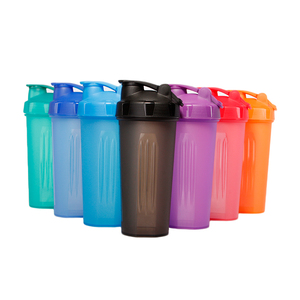 500 ml/750 ml Vendita Calda Bottiglia di Acqua di plastica Stampato <span class=keywords><strong>nero</strong></span> opaco <span class=keywords><strong>Shaker</strong></span> Bottiglia di bottiglia di sport <span class=keywords><strong>shaker</strong></span> - Product Image 4