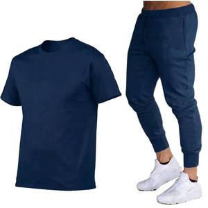Conjunto Deportivo Personalizado al por Mayor de Alta Calidad, Camiseta y Pantalones Jogger Ajustados Minimalistas de Algodón para Hombre - Product Image 3