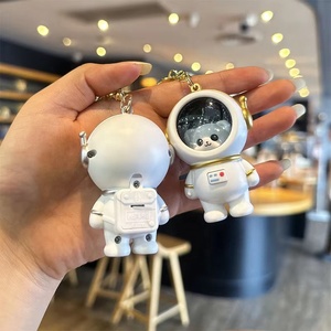 Lustige Sternennacht licht Astronaut Schlüssel bund Liebhaber Leuchten Bär Schlüssel anhänger Paket Anhänger Kleine Geschenke Großhandel Tasche hängen - Product Image 4