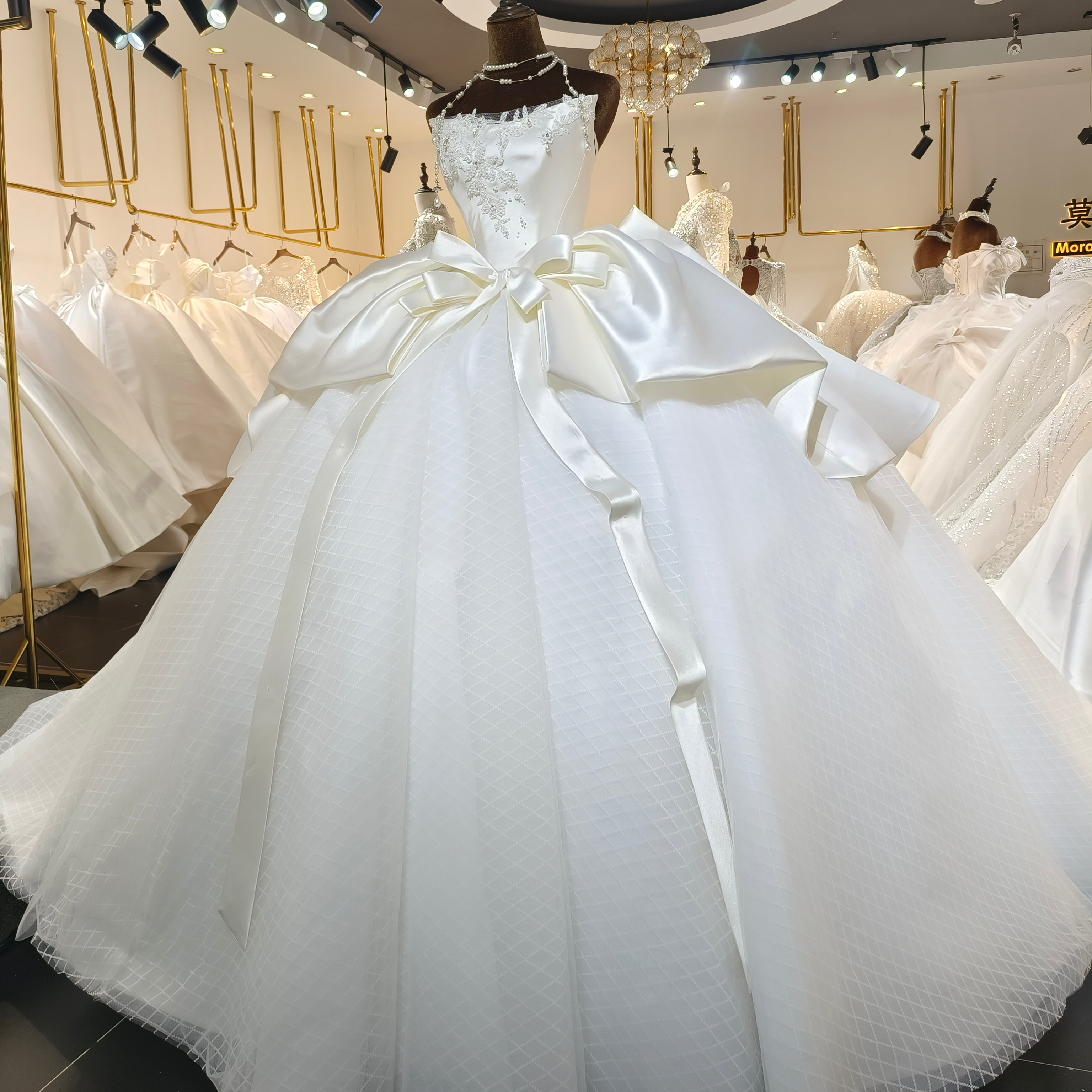NDA10030 Bridal Ball Gowns Lace Wedding Dress Luxury Style Bridal Lace  Skirt Halter Neck Sleeveless Princess| Alibaba.com