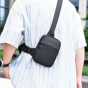 Nouveautés en gros : Sacs de poitrine pour hommes, légers, imperméables, avec logo personnalisé, pour un usage quotidien - Product Image 3