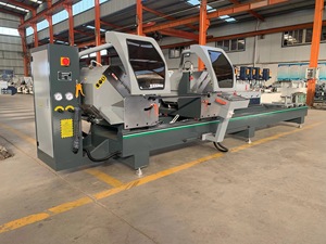 Scie à double tête CNC YBKE 380V 6KW pour fenêtres et portes en aluminium, haute précision, longueur de coupe 370-4200mm - Product Image 2