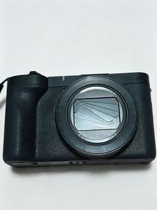 Appareil photo vidéo Vlog d'occasion Canon PowerShot V1 (boîtier uniquement) 22,3MP 4K60P, prêt à être expédié - Product Image 4