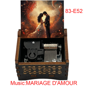 Boîte à <span class=keywords><strong>musique</strong></span> vintage artisanale créative mini carrée MARIAGE D'AMOUR en bois sculpté à manivelle pour la décoration intérieure - Product Image 5