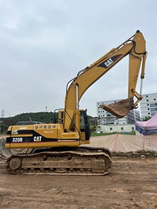 Excavadora Usada de Alta Calidad Cat320B de 20 Toneladas, Modelo 2020, con Pocas Horas de Trabajo, con Motor y Rodamientos Originales - Product Image 2