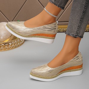 Sandales compensées grande taille pour femme, nouveau style d'été, à plateforme, à rayures européennes et américaines, plates à enfiler à bout peu profond - Product Image 6