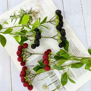 Fleurs artificielles Queyiyi, plantes de fruits sauvages rouges et noires à longue tige, fruits de la fortune en plastique, décoration d'intérieur, accessoire de mariage moderne - Product Image 3