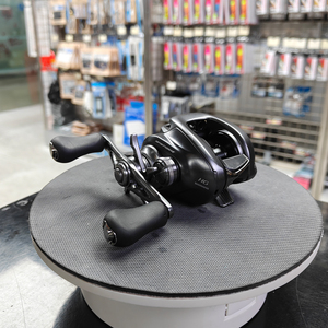 Carrete de Pesca <span class=keywords><strong>Shimano</strong></span> 22 BANTAM de Alto Rendimiento con Sistema INFINITY DRIVE y Bobina MGL para Pesca de Agua Dulce de Uso Rudo - Product Image 2