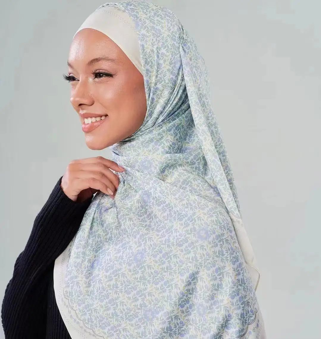2023 populaire petite fleur Design imprimé soie Satin écharpe malaisie musulman châle imprimé mat Satin Bawal tudung
