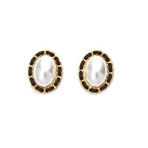 Pendientes de Moda con Perlas Ovaladas, Acero Inoxidable 316L, Baño de Oro PVD - Product Image 1
