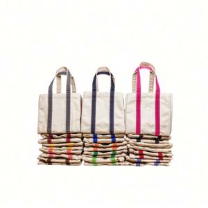 Bolsa de Lona Reutilizable Personalizable para 4-6 Botellas de Vino con Divisores para Promociones - Product Image 4