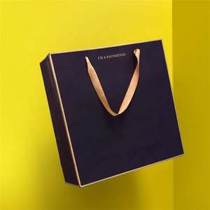 Sac cadeau en papier d'art imprimé sur mesure pour le commerce de détail - Product Image 5