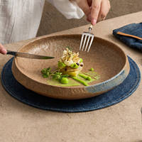 Assiette à salade en céramique martelée, ronde et peu profonde, pour restaurant et hôtel