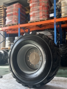 ยางอุตสาหกรรม OEM 445/65D22.5 ไบแอส บรรจุโฟม PU ป้องกันการรั่วซึม ไม่ต้องบำรุงรักษา 18PR สำหรับรถยก Haulotte รุ่น HA32PX HA100RTJ HA41PX H43TPX - Product Image 4