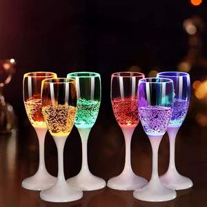 Flûtes à champagne LED lumineuses activées par le liquide, en plastique de qualité alimentaire, pour mariage, toast, boissons, cadeau de fête pour la mariée et le couple - Product Image 1