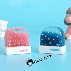 Timbres de jouets de nom flottant du monde de l'eau avec porte-clés tampon Flash en plastique pour l'utilisation des enfants au bureau - Product Image 2