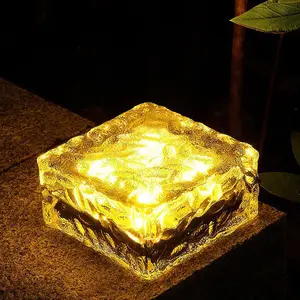 Esterno impermeabile solare Led ghiaccio Block lampada solare giardino luci Decorative