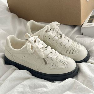 Chaussures de marche respirantes et légères printemps-été 2025 – Nouveau style baskets décontractées sportives rétro à lacets - Product Image 1