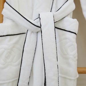 เสื้อคลุมอาบน้ำผ้าฝ้ายผ้าเทอร์รี่ปักโลโก้ได้ตามต้องการ - Product Image 5