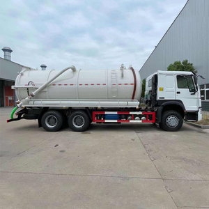 Camión de Succión de Aguas Residuales Sinotruck Howo 20CBM 6x4 en Venta en Dubái - Product Image 3