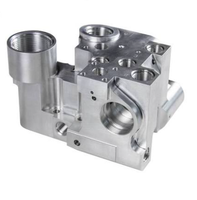 Pièces de machine de fraisage CNC 5 axes de haute précision OEM XGH pour prototypes et petites séries