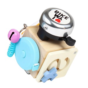 Tablero de actividad ocupado multifunción de madera de estilo de <span class=keywords><strong>vida</strong></span> de alta calidad, bloque para quitar juguetes sensoriales Montessori educativos - Product Image 1