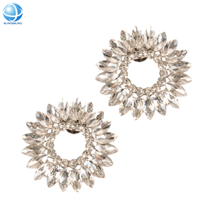 Adornos superiores <span class=keywords><strong>para</strong></span> <span class=keywords><strong>zapatos</strong></span>, Clips <span class=keywords><strong>para</strong></span> <span class=keywords><strong>zapatos</strong></span> con flores de cristal, hebilla de Metal desmontable <span class=keywords><strong>para</strong></span> mujer, sandalia, adorno de vampiro, joyería - Product Image 3