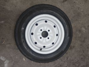 Pneumatico Speciale Daringfish per Irrigatori Testa dell'albero del pneumatico. Ruota Girevole in Ghisa per Tralicci, Mozzo Ruota con Pneumatico 145/70R12 Testa dell'albero motore - Product Image 2