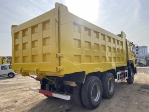รถบรรทุก HOWO สีน้ำเงิน รุ่น Heavy Duty พร้อมเครื่องยนต์ Weichai 371 รุ่น ชั่วโมงการทำงานต่ำ มาตรฐานยูโร 5 ปี ผลิตปี 2024 รถดัมพ์ 6×4 - Product Image 2