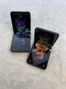 Venta al por mayor teléfonos móviles usados para <span class=keywords><strong>Galaxy</strong></span> Z <span class=keywords><strong>Flip</strong></span> <span class=keywords><strong>3</strong></span> Global desbloqueado bajo precio A condición 128GB <span class=keywords><strong>256GB</strong></span> almacenamiento más barato <span class=keywords><strong>5g</strong></span> - Product Image 2