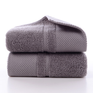 MU 2024 Nouveau produit grande <span class=keywords><strong>serviette</strong></span> <span class=keywords><strong>de</strong></span> bain douce en coton épaissi brodé LOGO <span class=keywords><strong>serviette</strong></span> <span class=keywords><strong>de</strong></span> bain européenne pour la vente en gros - Product Image 6