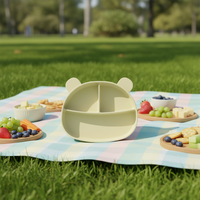 Assiette à ventouse en silicone non toxique pour bébé, motif ours, avec compartiments, compatible micro-ondes, pour enfants