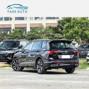 <span class=keywords><strong>Tiguan</strong></span> L Turbo Essence SUV Automatique <span class=keywords><strong>2021</strong></span> d'occasion, Traction avant, Édition phare <span class=keywords><strong>R</strong></span>-<span class=keywords><strong>Line</strong></span>, Sièges en cuir, Jantes en alliage R18 - Product Image 6