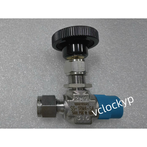 วาล์วเข็มสแตนเลสสวากีล็อค, ท่อ NPT, SS-1RM4-S4 มือสอง - Product Image 1