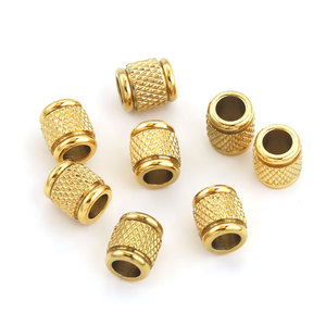 Breloques texturées en forme de baril plaquées or 18 carats avec grand trou pour la fabrication de bijoux DIY (bracelets et colliers) - Product Image 2