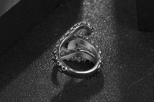 Anillo de Pulpo Vintage Delicado y Personalizado YK, Anillo de Acero Inoxidable con Rubí para Hombre y Mujer, Joyería de Moda al por Mayor - Product Image 3
