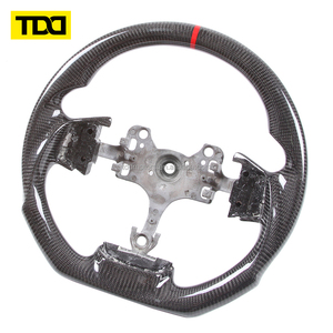 Volant en fibre de carbone TDD compatible avec ISUZU - Product Image 2