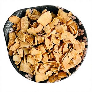 Croustilles de noix de coco de haute qualité, confectionnées à partir de tranches de noix de coco fraîches, collation sucrée frite, texture semi-molle et goût onctueux - Product Image 1