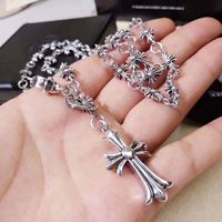 Collier tendance punk en cuivre OEM pour hommes et femmes, pendentif unique de luxe léger, bijou de mode polyvalent pour couple, cadeau