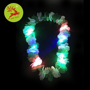 Collier lumineux LED clignotant en tissu artificiel, motif fleurs hawaïennes, pour la décoration de la Saint-<span class=keywords><strong>Patrick</strong></span> - Product Image 2