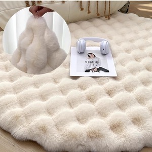 2025 nuova coperta del comodino della camera da letto di coniglio <span class=keywords><strong>in</strong></span> peluche con bolle di pile tappetino per finestre del divano <span class=keywords><strong>tappeto</strong></span> per il centro di casa tappeti da soggiorno - Product Image 2