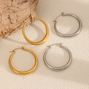 ต่างหูห่วงสแตนเลสสตีล 18k ทองไทเทเนียมทรงเรขาคณิตวงกลมสำหรับผู้หญิง - Product Image 1