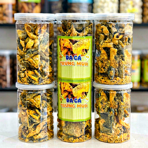 ขนมหนังปลาแซลมอนทอดกรอบ รสไข่เค็ม อายุการเก็บรักษายาวนาน - Product Image 1