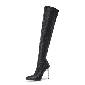 Nouvelles bottes sexy noires matelassées au-dessus du genou pour femme 2026, à bout pointu, talon aiguille, cuissardes avec fermeture éclair latérale, pour une silhouette élancée - Product Image 4