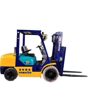 Montacargas Usado de 3 Toneladas con Motor Diésel para Komatsu FD30, Mástil de 2 Etapas, Montacargas de Segunda Mano de 3t, Motor Japonés, Contrapesado - Product Image 1