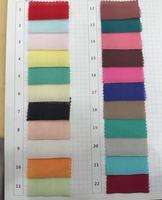 0802 Tissu en mousseline de polyester plissé à la main, respirant et antistatique, pour foulards de filles et femmes, à prix compétitif