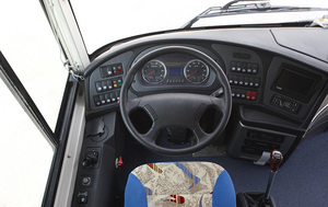 Autocar <span class=keywords><strong>de</strong></span> luxe super bleu <span class=keywords><strong>de</strong></span> grande capacité, type semi-remorque, type baril à huile, diesel, 13700 kg, 53+1+1 passagers, conducteur, fabriqué en Chine - Product Image 4