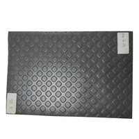 Revêtement de sol en feutre PVC de haute qualité en Chine, tapis de sol en mousse personnalisé, revêtement de sol en vinyle multicolore, rouleau de moquette