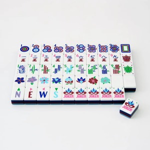 Fichas de Mahjong de Lujo de 4 Capas Anti-Decoloración, Grabadas con Láser, Estilo Americano y Singapurés, para Fiestas Familiares y Viajes con Familiares y Amigos - Product Image 3